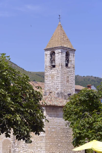 Zvon Věž Saint Grgoire Kostel Tourrettes Sur Loup Jihovýchodě Francie — Stock fotografie