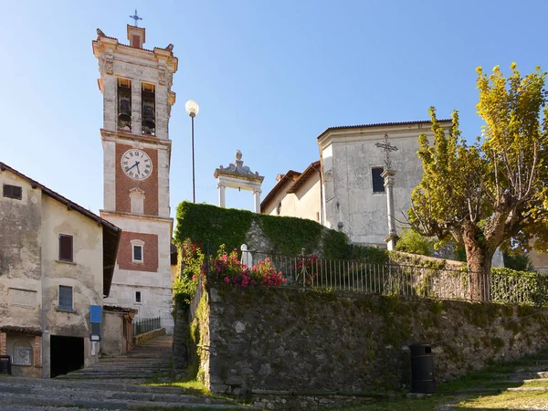 Wioska Kościół Santuario Santa Maria Del Monte Miejscowość Varese Północno — Zdjęcie stockowe