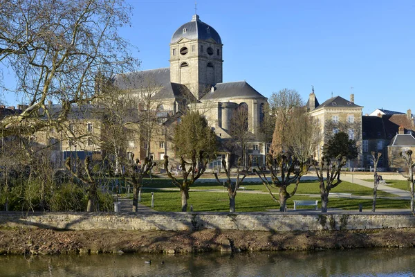 River Sarthe Basilica Notre Dame Alenon Lower Normandy Region France — Stock Photo, Image