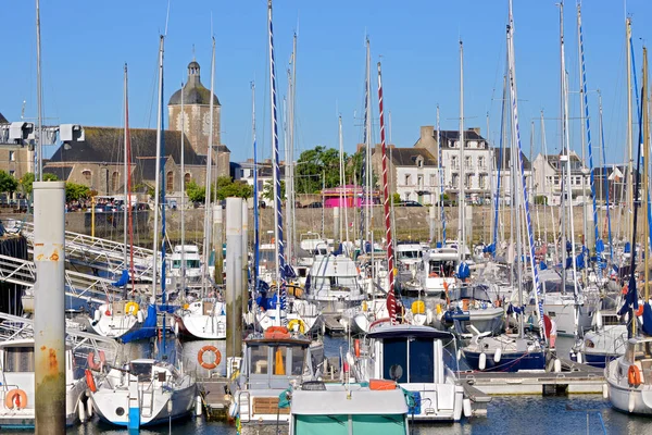 Hafen Und Kirche Von Saint Pierre Piriac Sur Mer Einer — Stockfoto