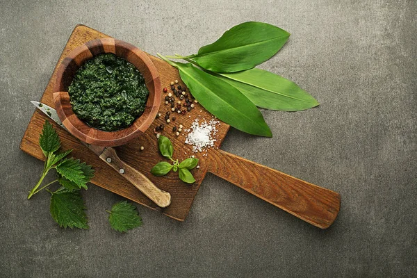 Frühlingsgesundes Pesto — Stockfoto