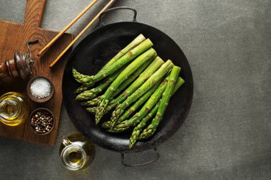 Yemek Kuşkonmaz yemeği