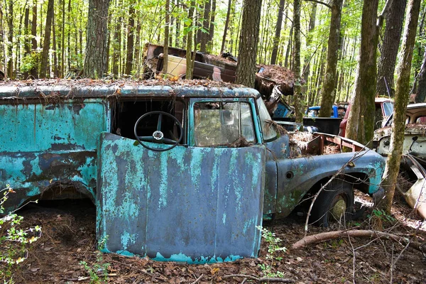 Imagem Close Frente Carro Velho Sucata Junk Yard — Fotografia de Stock