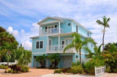 Kiralık ya da Satılık Sahile yakın güzel bir Florida House. Büyük Kiralık Mülkiyet Yap