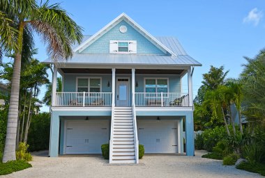 Kiralık ya da Satılık Sahile yakın güzel bir Florida House. Büyük Kiralık Mülkiyet Yap