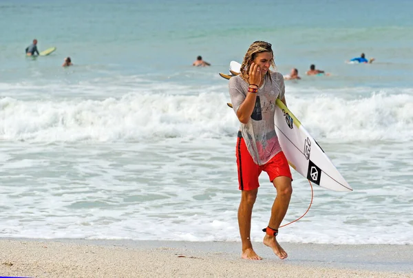 Holmes Beach Anna Maria Island Usa Octubre 2013 Surfistas Isla — Foto de Stock