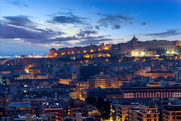 Cagliari ışıkları açıyor