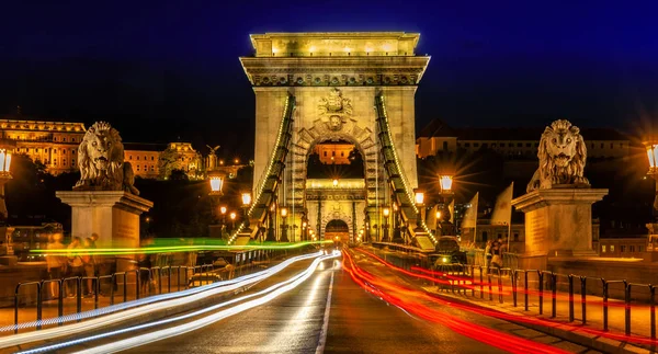 Ruch Chain Bridge Nocą Budapeszt — Zdjęcie stockowe