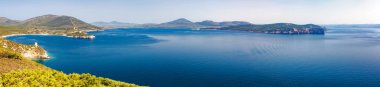 Bir Porto Conte - panoramik görünüm tarafından temizleyin gün ışığı