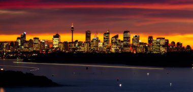 Sydney bölgesindeki günbatımı manzarası
