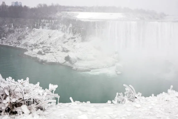 Niagara Şelalesi Kanada Taraftan Görüldüğü Gibi Kışın — Stok fotoğraf