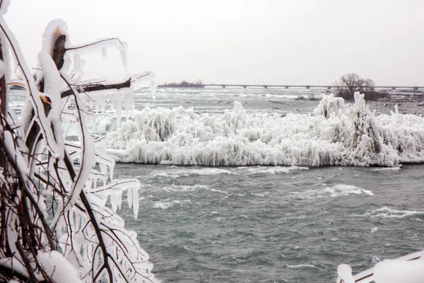 Télen Amint Kanadai Oldalán Niagara Vízesés — Stock Fotó