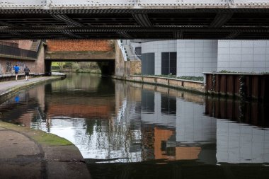 Londra'da küçük bir Venedik canal