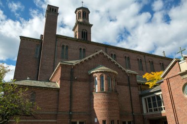 Cambridge, Ma bina bir kilise görünümünü