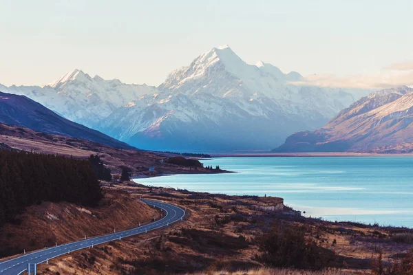 Viagem Rodoviária Nas Montanhas Verdes Nova Zelândia Vista Janela Carro — Fotografia de Stock