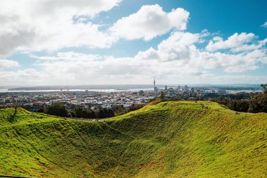 Cennet Dağı 'nın zirvesinden Auckland şehrinin manzarası. (Kuzey Adası, Yeni Zelanda)