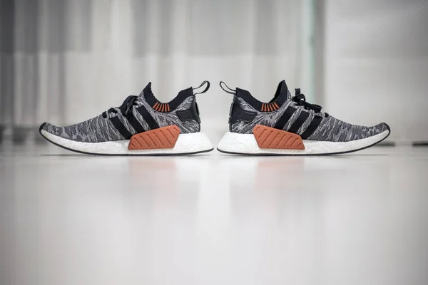 Παβία Ιταλία Ιανουαρίου 2018 Adidas Nmd_R2 Εσωτερική — Φωτογραφία Αρχείου