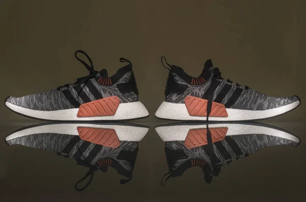 Pavia Włochy Lutego 2018 Adidas Nmd_R2 Kryty — Zdjęcie stockowe