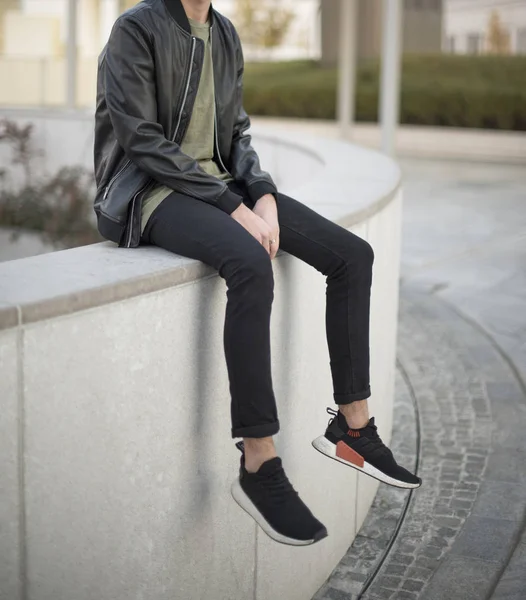 Adidas nmd r1 mens store outfit