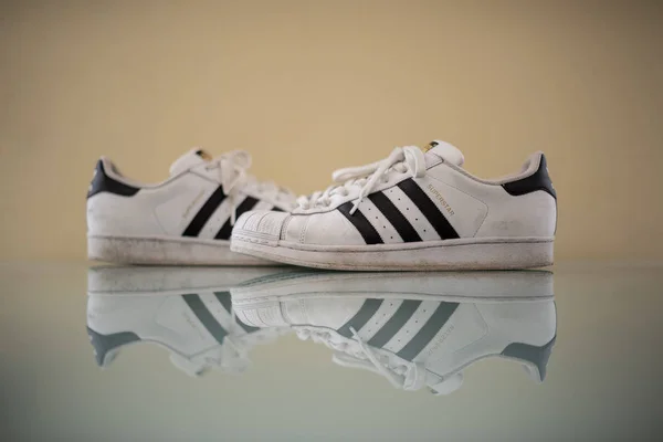 Adidas Superstar — Stok Foto