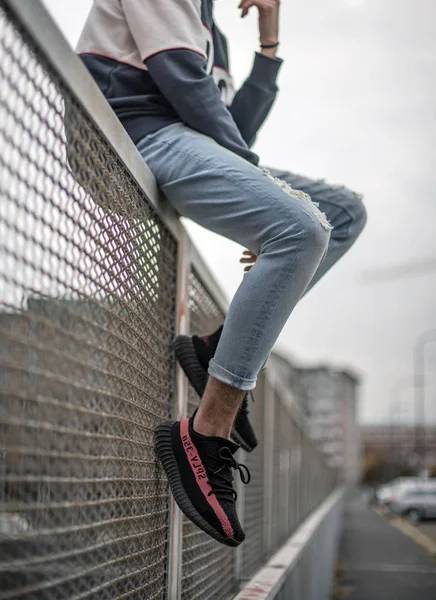 Adidas Yeezy 350 — Zdjęcie stockowe