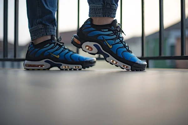 Nike Air Max Plus TN Hyperblue — Stock Photo, Image