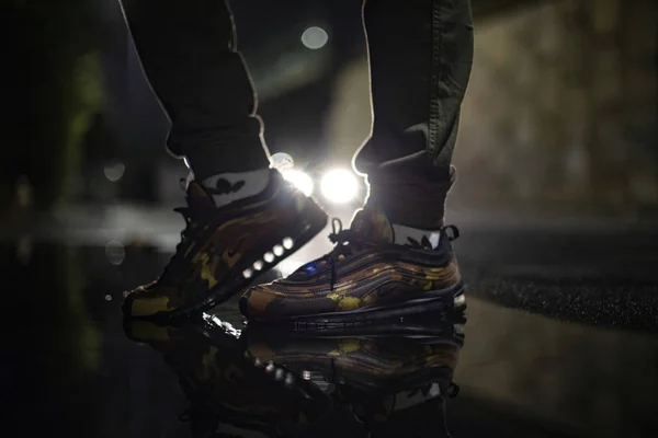 Milan Italy November 2018 Man Wearing Nike Air Max Camouflage — Stock Photo, Image