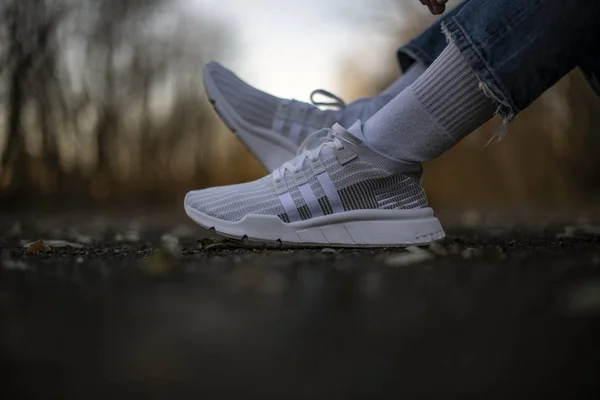 Wsparcie sprzętu adidas Mid ADV PK — Zdjęcie stockowe