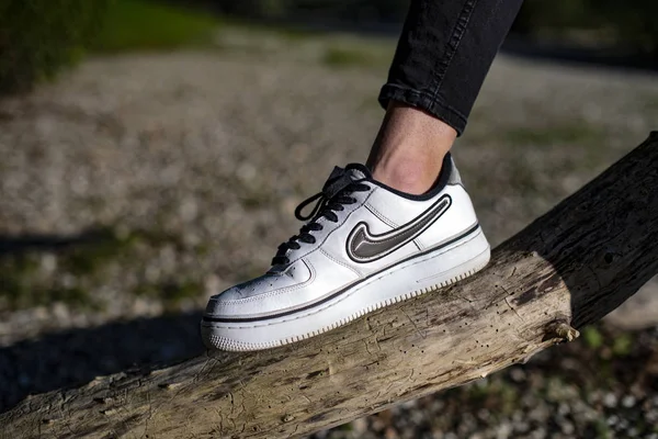 Nike Air Force One '07 Lv8 — Foto Stock
