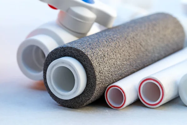 Piece Polypropylene Pipe Insulation Made Foam Polyethylene — Stock Photo, Image