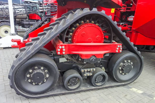 Powerful Deltatrack Tracked Agricultural Combine — Stock Photo, Image