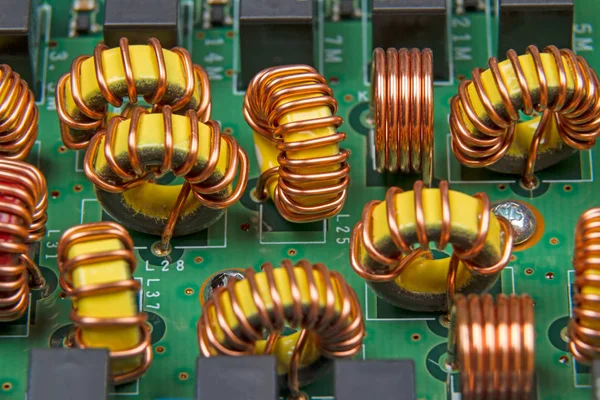 Een Elektronisch Apparaat Met Band Pass Filter Ferriet Ringen Technologische — Stockfoto