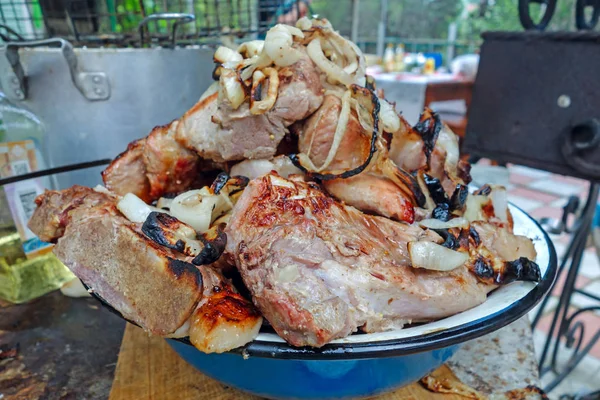 Trozos de carne a la plancha — Foto de Stock