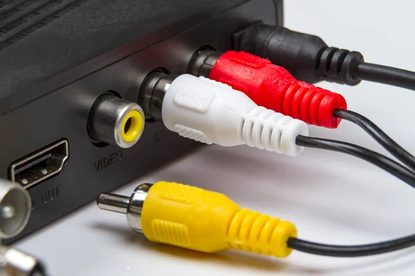 Conector RCA utilizado para transportar señales de audio y vídeo —  Fotos de Stock