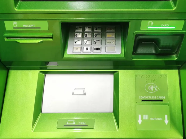 Zelený automat na bankomat — Stock fotografie