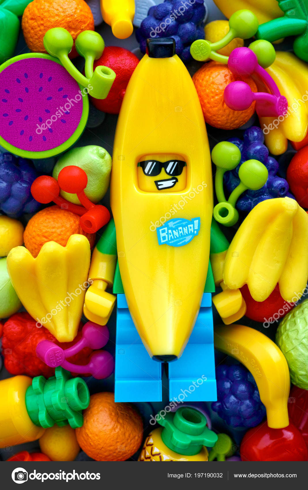 lego banana minifigure