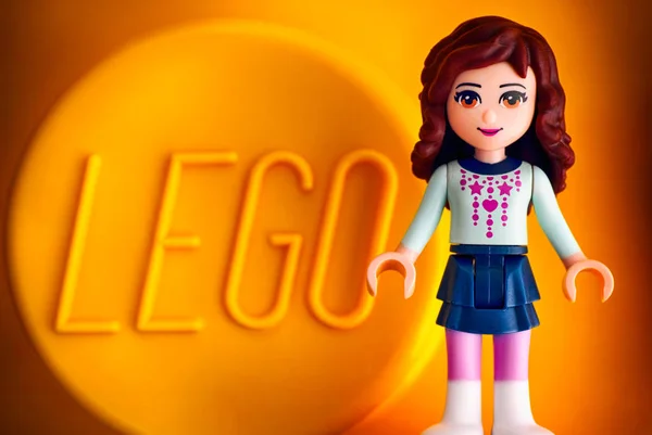Tambov Russian Federation May 2018 Lego Friends Girl Minifigure Yellow — Stock Photo, Image