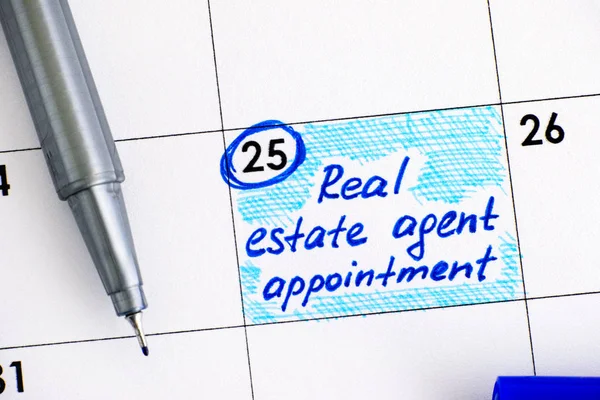 Lembrete Agente Imobiliário Nomeação Calendário Com Caneta Azul Close — Fotografia de Stock