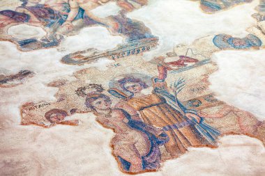 Paphos, Kıbrıs - 09 Aralık 2013 Aion House kattan mozaik yakın çekim. Kato Pafos arkeolojik Park.