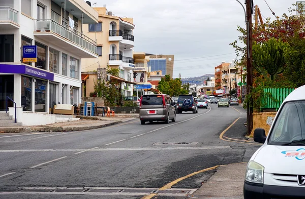 Paphos Cyprus Oktober 2015 Paphos Straat Met Gebouwen Auto — Stockfoto