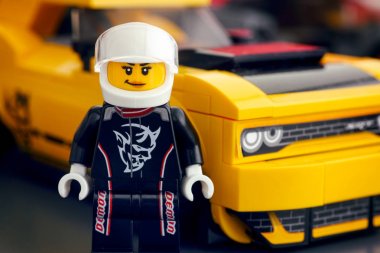 Lego 2018 Dodge Challenger Srt Demon sürücü minifigure Lego S tarafından
