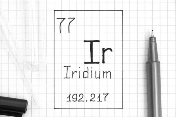 元素的周期表。手写化学元素 Iri — 图库照片