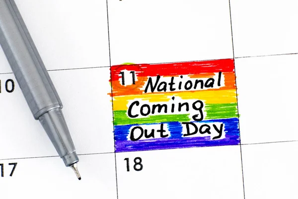 Recordatorio Día Nacional de Salida en calendario con pluma . —  Fotos de Stock