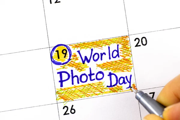 Dedos Mulher Com Caneta Escrevendo Lembrete Dia Mundial Foto Calendário — Fotografia de Stock