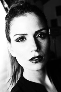 Güzel kızların yüzü, sanatsal, siyah ve beyaz