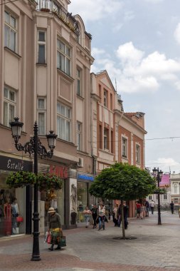 Plovdiv, Bulgaristan - 25 Mayıs 2018: İnsanlar Şehir Plovdiv, Bulgaristan merkezi Street yürüyüş