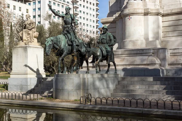 Madrid España Enero 2018 Monumento Cervantes Don Quijote Sancho Panza —  Fotos de Stock