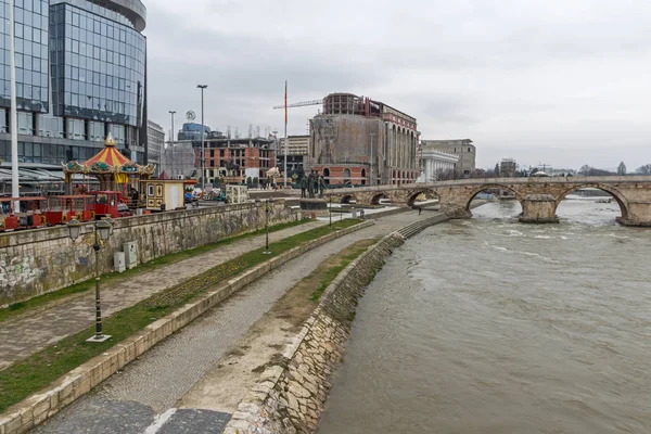 Skopje Republik Mazedonien Februar 2018 Skopje Stadtzentrum Alte Steinerne Brücke — Stockfoto