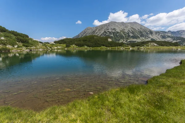 Muratovo Gölü ve Todorka tepe, Pirin Dağı, Bulgaristan ile muhteşem manzara