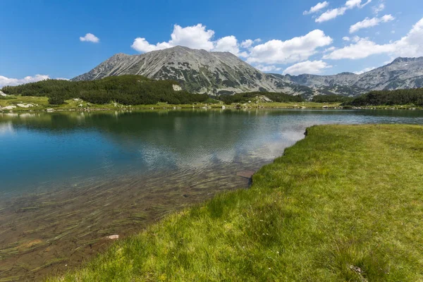 Amazing Landscape Muratovo Lake Todorka Peak Pirin Mountain Bulgaria — Stock Photo, Image